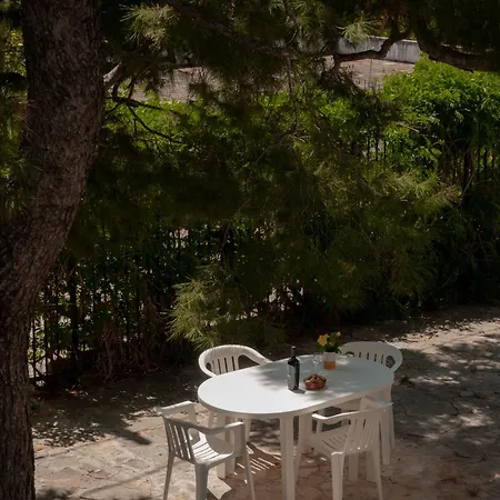 Tra I Pini - & Relax Διαμέρισμα Castellana Grotte